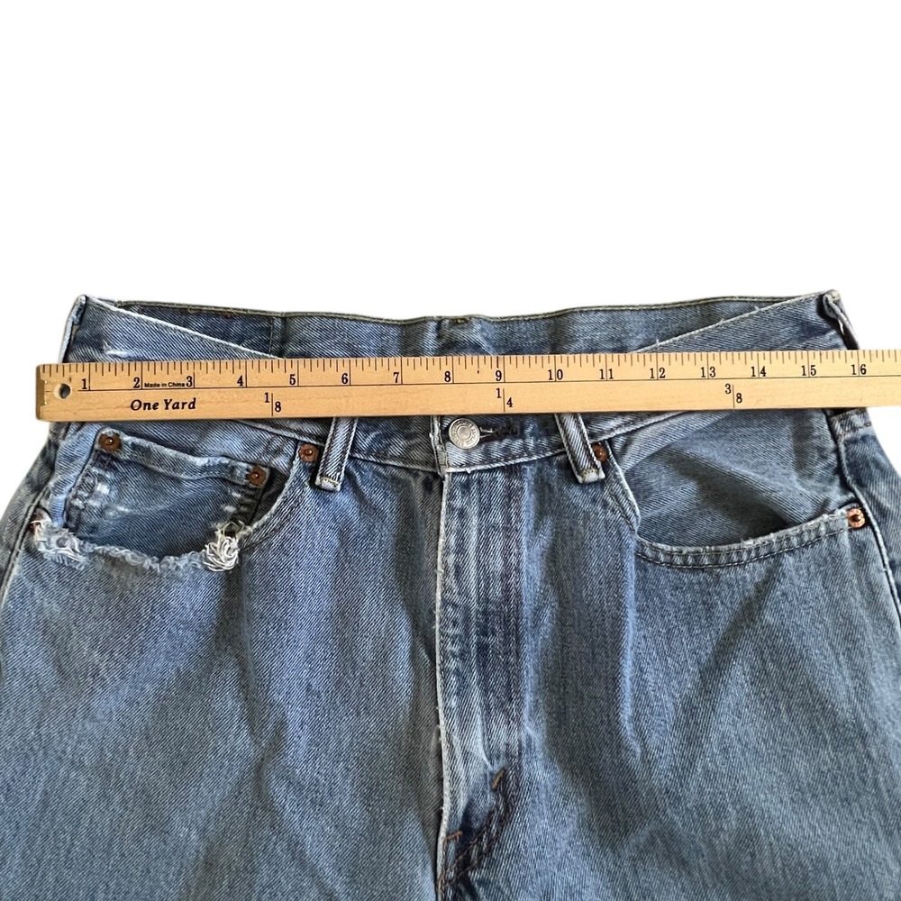 Levi's 550 Relaxed Fit Jeans Grunge Thrashed Light Wash Mens 33x30 Distressed - Picture 14 of 16